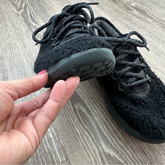 Allbirds Women's Wool Dasher Fluffs sneakers, athletic, athleisure, gym friendly - Picture 11 of 12